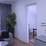 Florens, Guest house