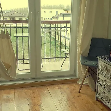 Florens, Guest house Nesvady