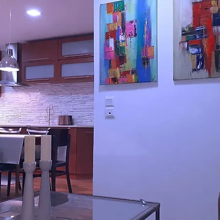 Florens, Guest house *
