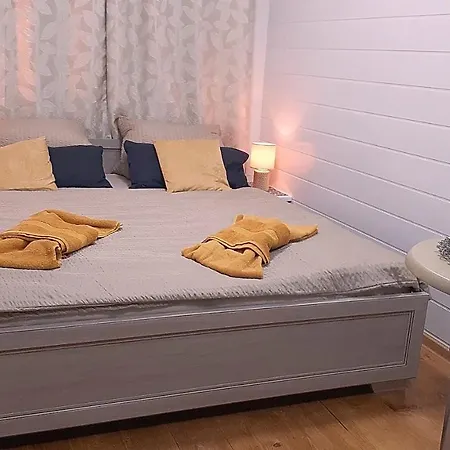 بيت ضيافة Florens, Nesvady